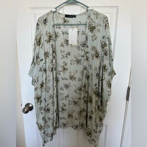 NWT Floral Kimono
